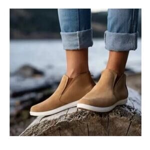 OluKai Hawai Iloa Manu Hope Ankle Boots Tan Suede Leather Size 7.5